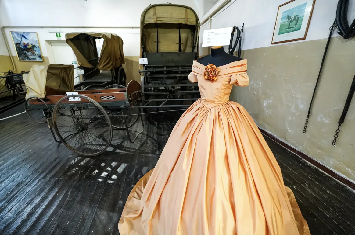 Eleganza in uniforme: un racconto di moda e storia militare